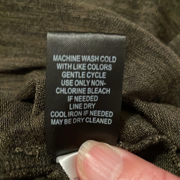 Size 2X short sleeve v neck t-shirt - Picture 5 of 5